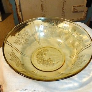 Vintage depression glass Yellow/Amber Federal Glass  serving bowl